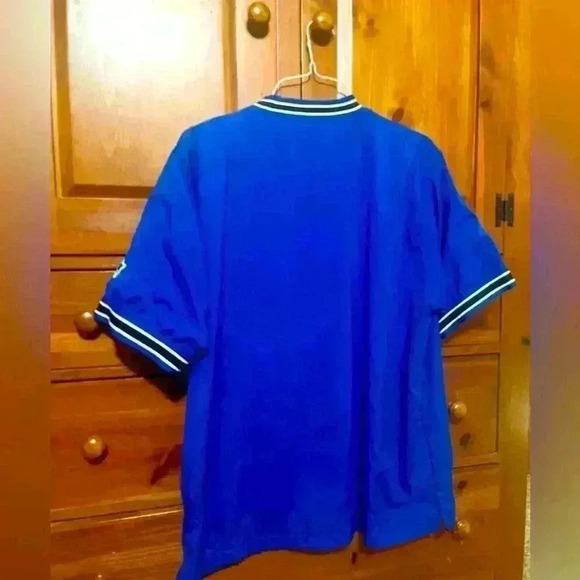 Men’s Kentucky Pullover - Medium - Picture 2 of 9